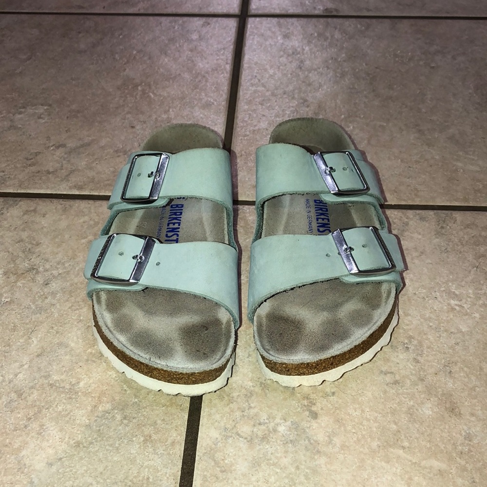 USED Birkenstock Arizonas